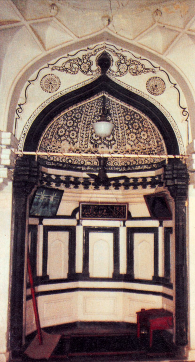 Mihrab detail, Toli Masjid, 2005, (c) Abbas Tyabji.