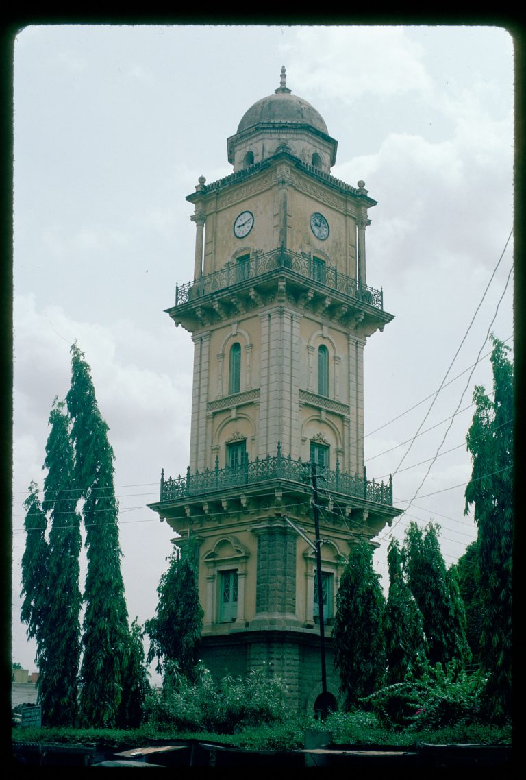 Mahboob Chowk clock tower  (c) Arjun Mangaldas 1986