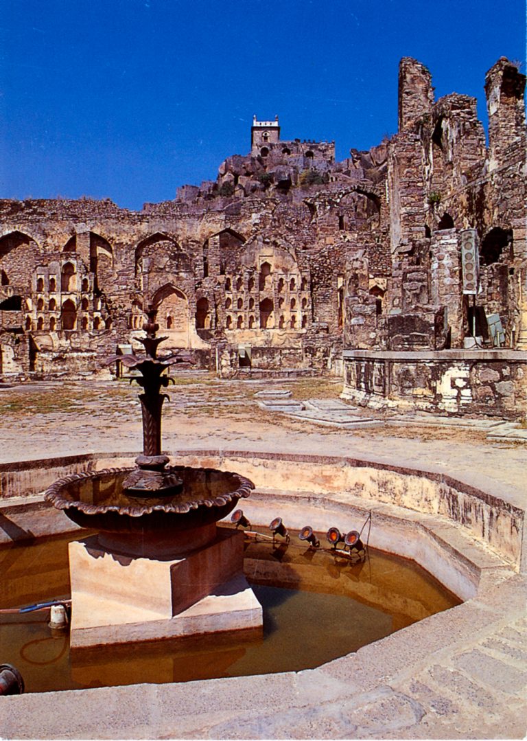 View of the fountain in the remains of a palace, Golconda Fort, 1999