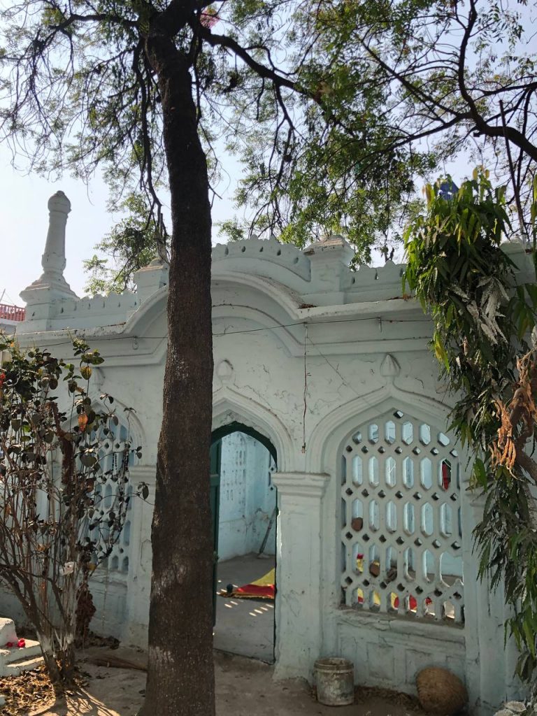 Main entrance, Puranapul Dargah