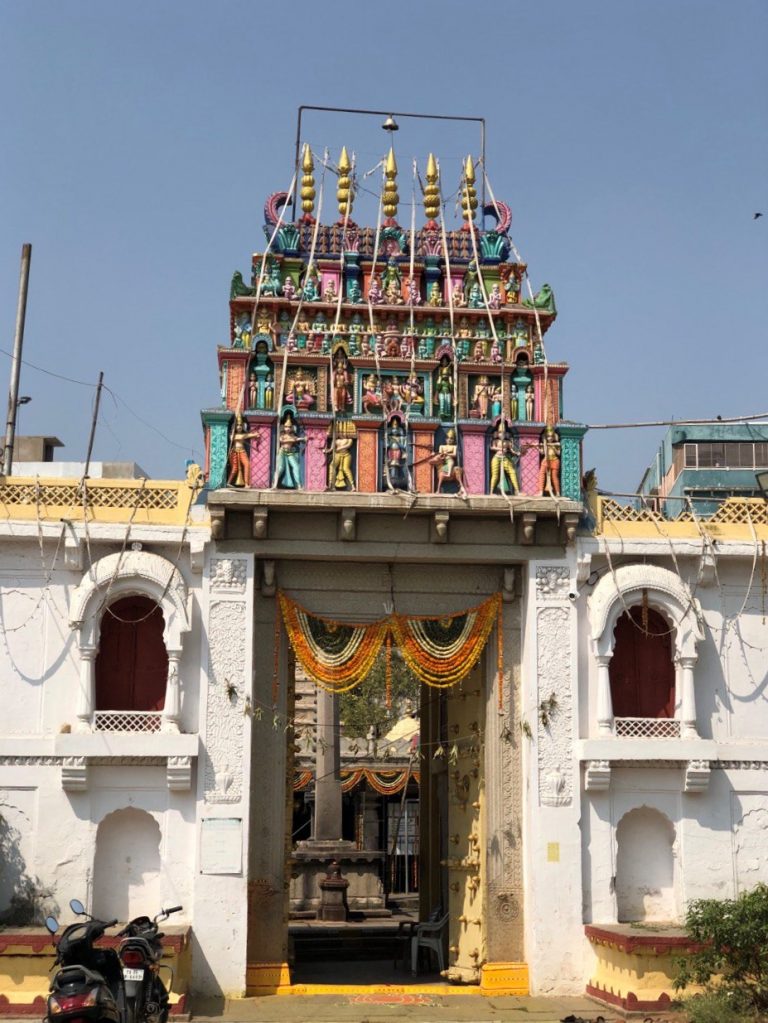 Main entrance and Gopuram, Jham Singh Temple