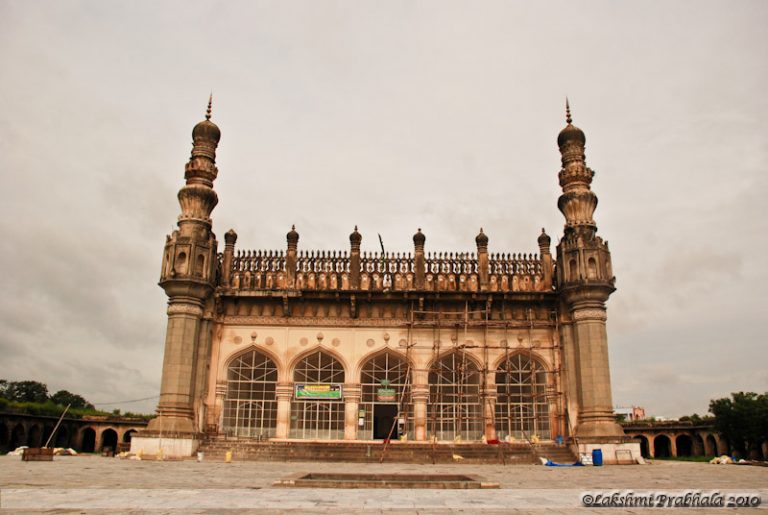 Hayat Nagar Masjid, (c) Lakshmi Prabhala