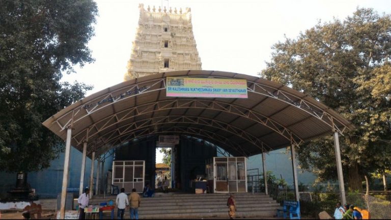 Gopuram of Kaleshwara - Mukteswara temple, Kaleshwaram © Kaleshwaram Temple