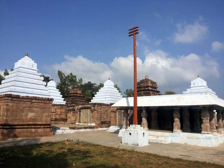 Dwajasthamba and mandapa of the temple,Somasila