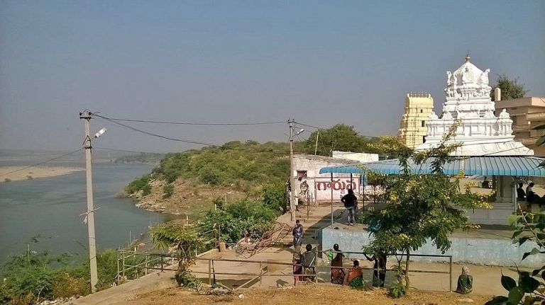 A view of the Krishna river and the temple.
