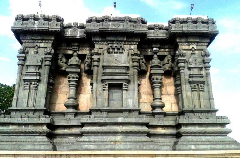 The ornamentation on the backside of the temple,Dichpally