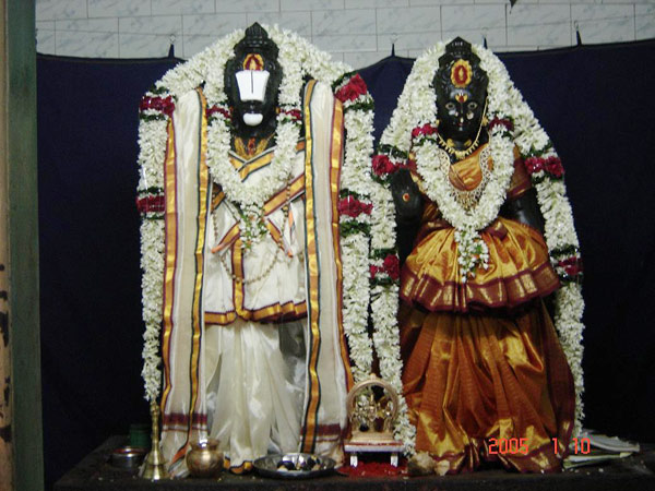 The deities of Sri Satyanarayana and Sri Anantha Lakshmi, Gudemgutta Source: ePuja